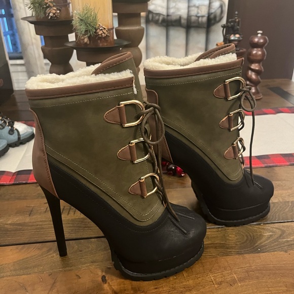 ShoeDazzle Janelle - Size 7.5 Never Worn- $30 - Picture 5 of 5